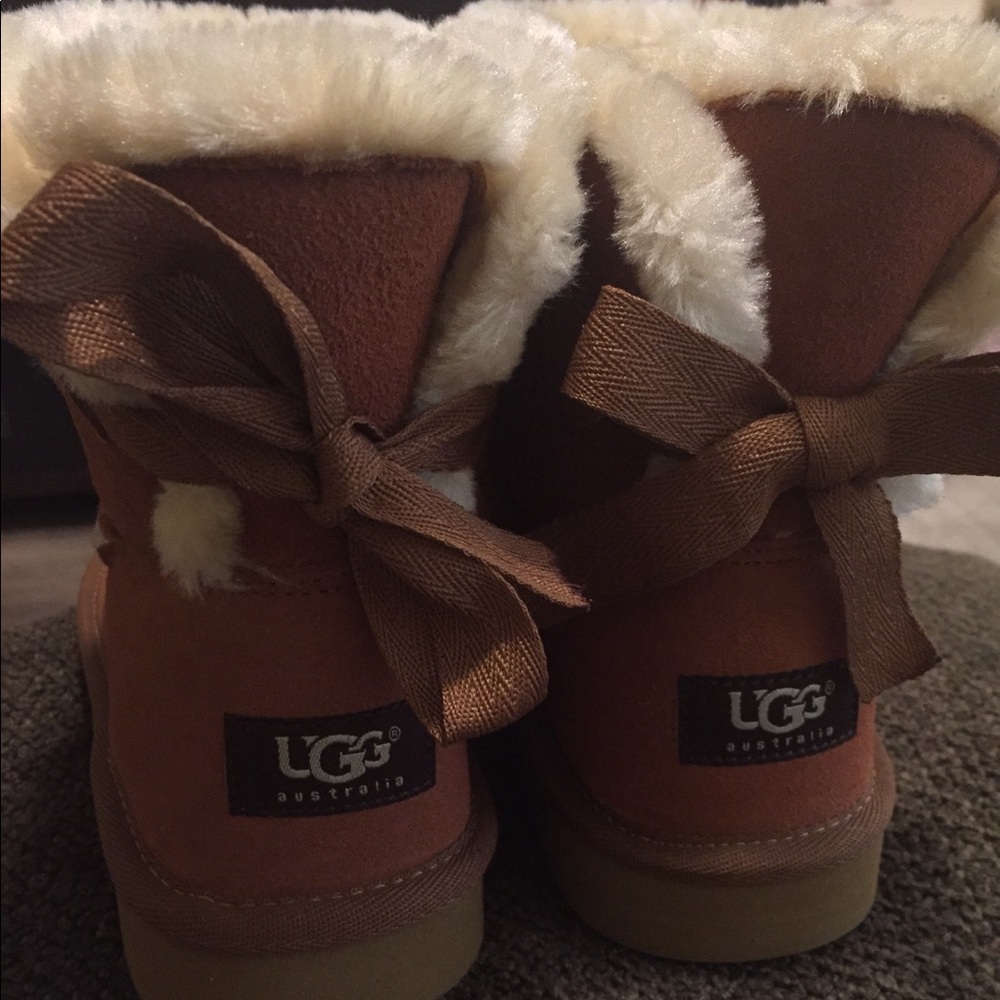 UGG BOOTS